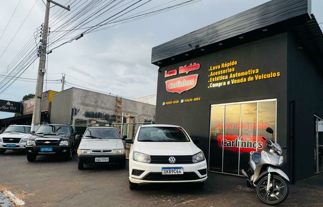 Imagem de compartilhamento para o artigo Quer virar o ano de carro novo? Carlinhos Lava Rápido tem carros seminovos com os melhores preços de Costa Rica da MS Todo dia